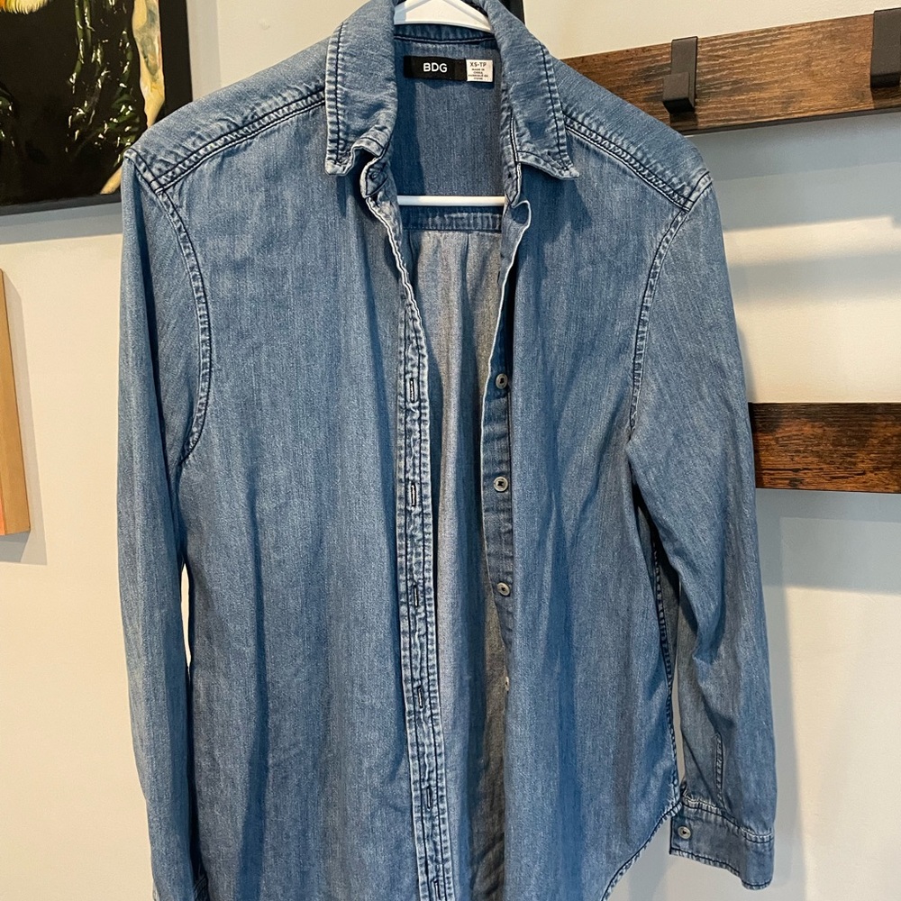 Chambray Button Up